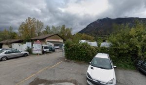 Votre épaviste ouvert à proximité Faucigny Auto Pièces situé à Marignier (74970) en Auvergne-Rhône-Alpes est un expert de l&rsquo;automobile disponible pour la récupération et le rachat de votre voiture dans le département Haute-Savoie. Cette Casse auto à Marignier permet de [&hellip;]