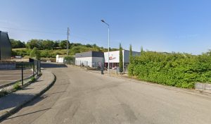 Votre épaviste ouvert à proximité LP Moto situé à Rochetoirin (38110) en Auvergne-Rhône-Alpes est un expert de l&rsquo;automobile disponible pour la récupération et le rachat de votre voiture dans le département Isère. Cette Concessionnaire de motos d&rsquo;occasion à Rochetoirin permet [&hellip;]