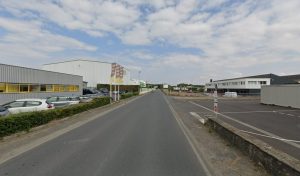 Votre épaviste ouvert à proximité Entreprise COLAS situé à Carpiquet (14650) en Normandie est un expert de l&rsquo;automobile disponible pour la récupération et le rachat de votre voiture dans le département Calvados. Cette Entreprise de construction à Carpiquet permet de [&hellip;]
